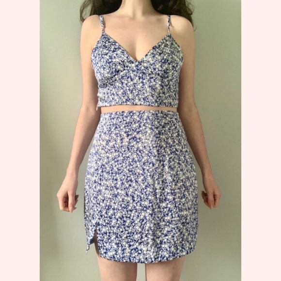 Zara Floral Crop Top and Skirt Two Piece Set NWT - Picture 2 of 8